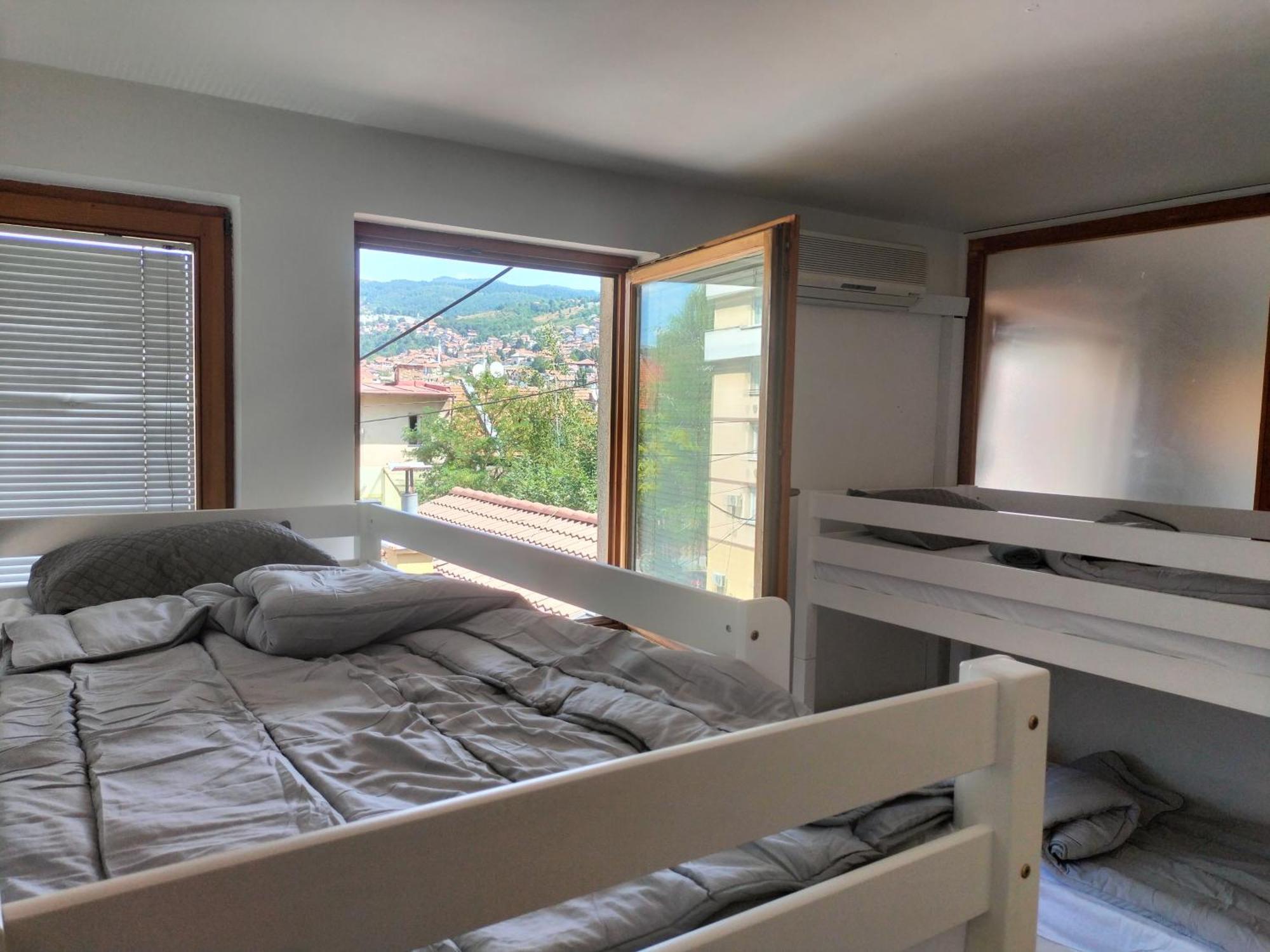 סראייבו Exotic Nature Hostel מראה חיצוני תמונה